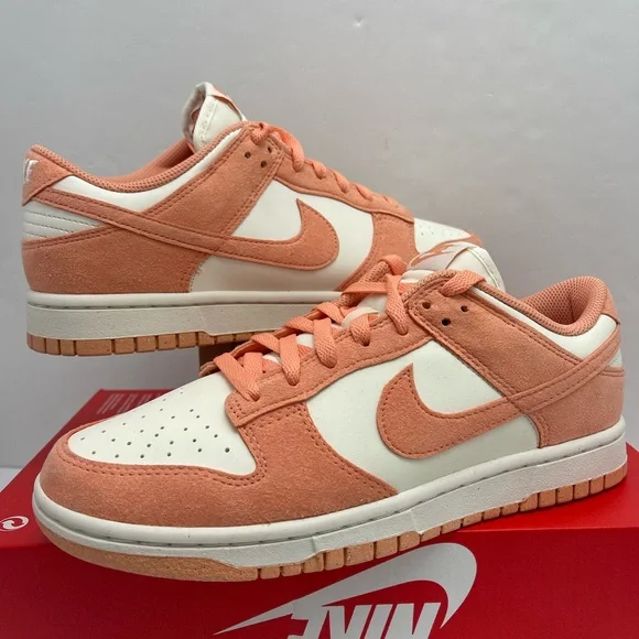 NIKE WMNS DUNK LOW SOFT PEARL/APRICOT AGATE-WHITE
 Athletic Sneakers - Picture 11 of 16